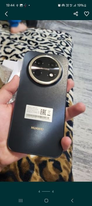 Продам новый телефон Huawei nova 15 max