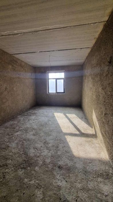 Продаётся 3х ком.я коробка СКВОЗНАЯ,  без ГЛУХИХ,  на 3м эт.в Элитной