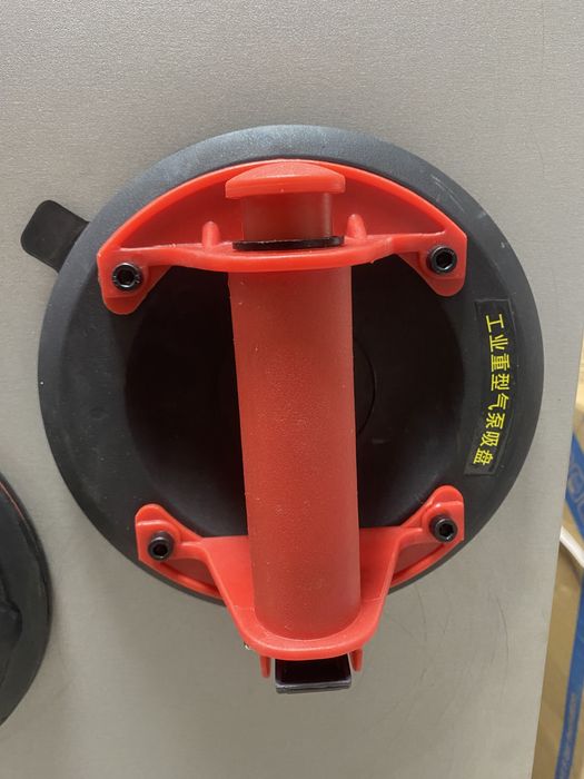 Вакуумная присоска