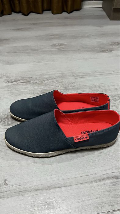 Оригинални кецове Adidas