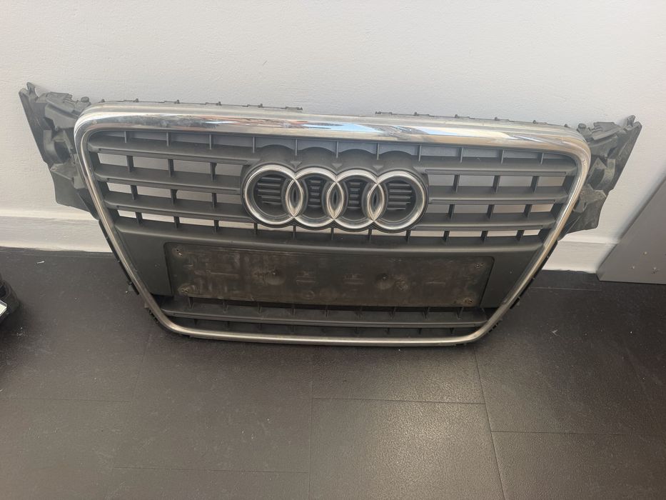 Grila audi a4 b8