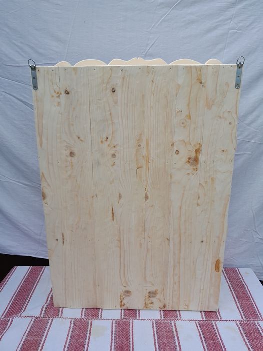 Vând etajera din lemn cu 2 polițe