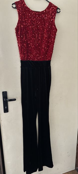 Стилен гащеризон с пайети