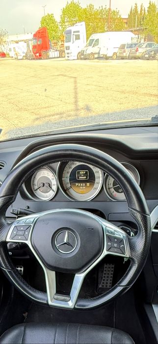 W204 Фейстлиф Километраж Мерцедес Ц класа 2012г