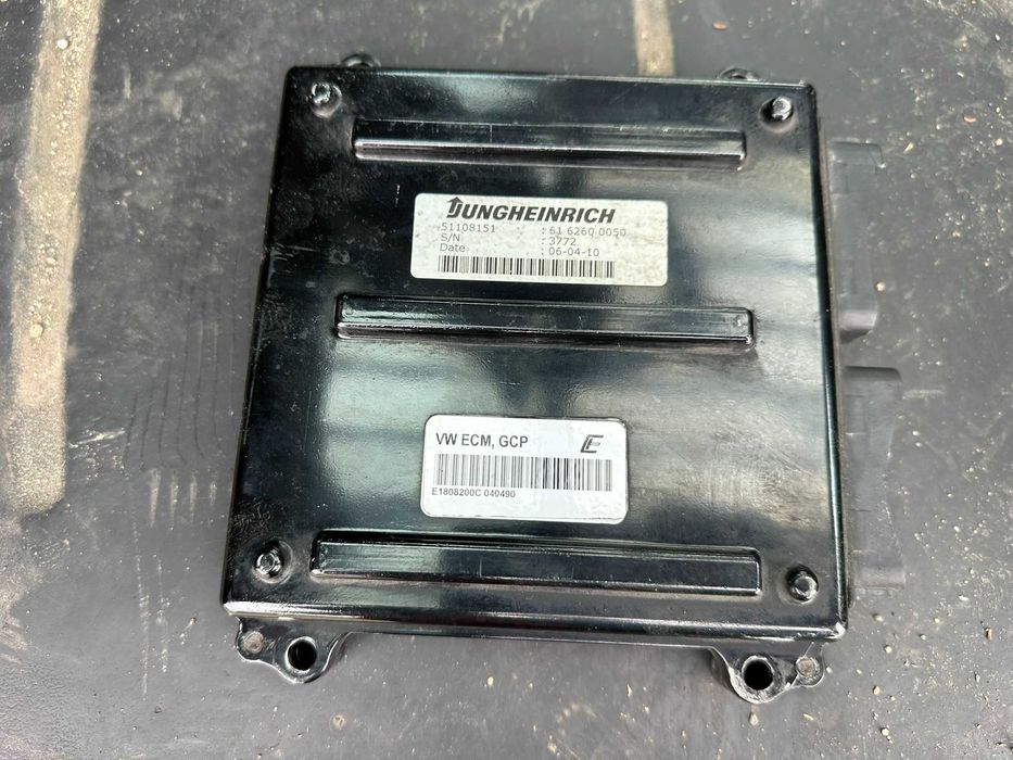 Dezmembrez stivuitor JUNGHEINRICH cu motor pe gas/ GPL