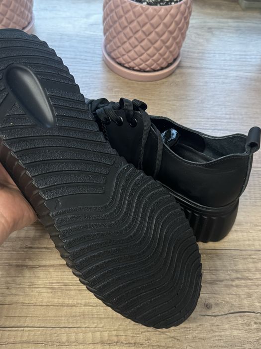 Обувь весенняя кожа черные 39