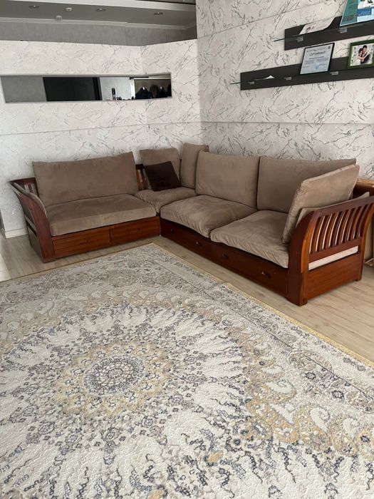 Диван из чистого дерева 70000