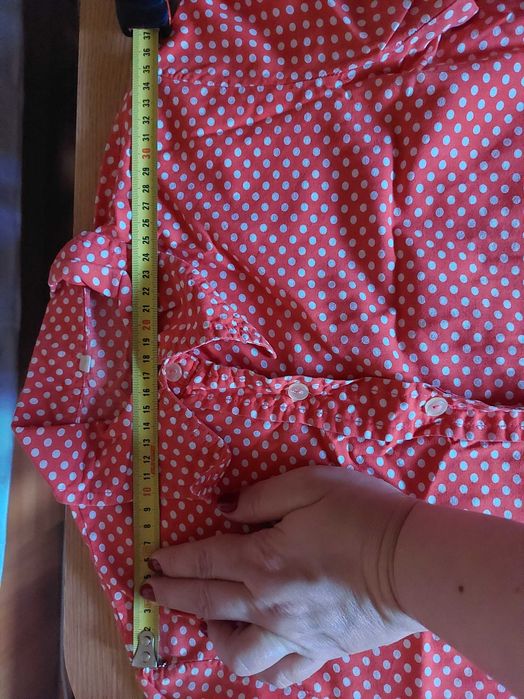 Camasa rosie cu buline pentru fete