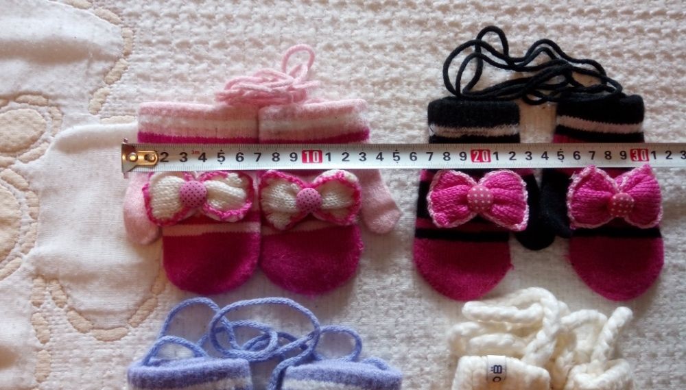 Детски плетени шапки и ръкавици