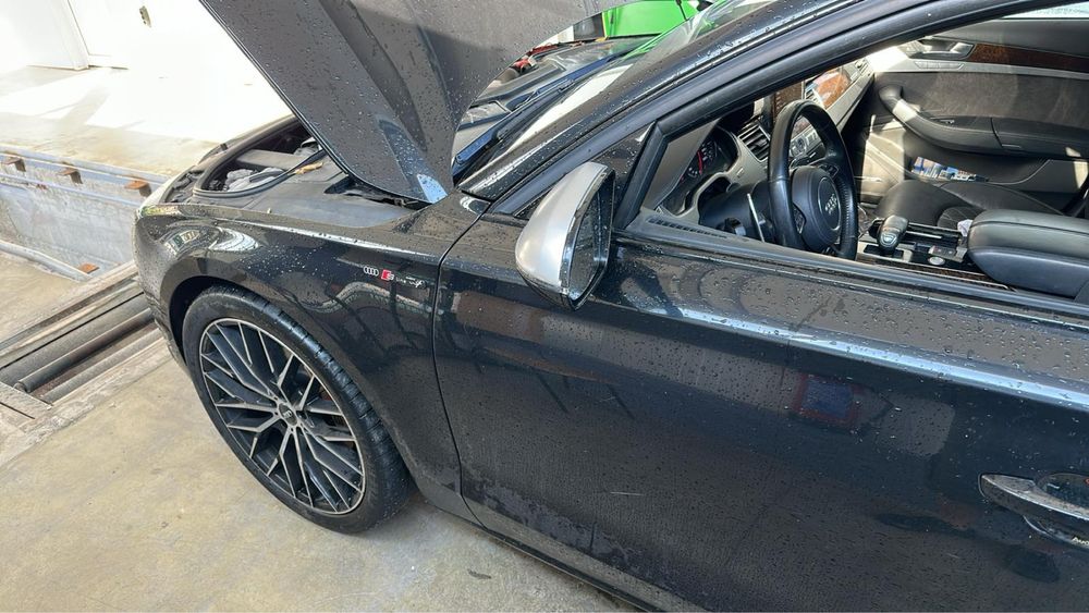 Ауди  А 8    Дизел  3000 tdi