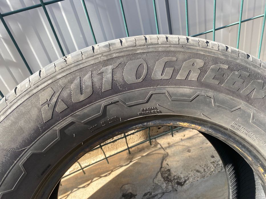 KUTOGREEN 235/65 R16C два броя гума