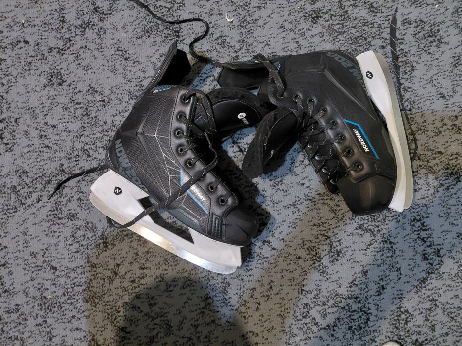 Хоккейные коньки 40 размер Nordwey