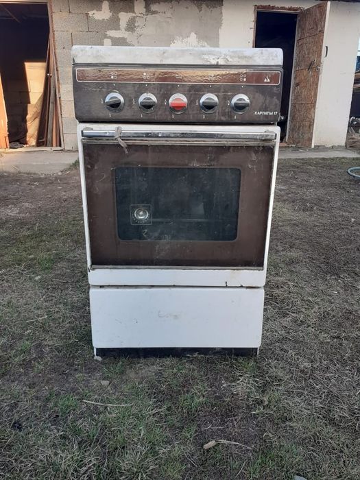 Газовая плита рабочая