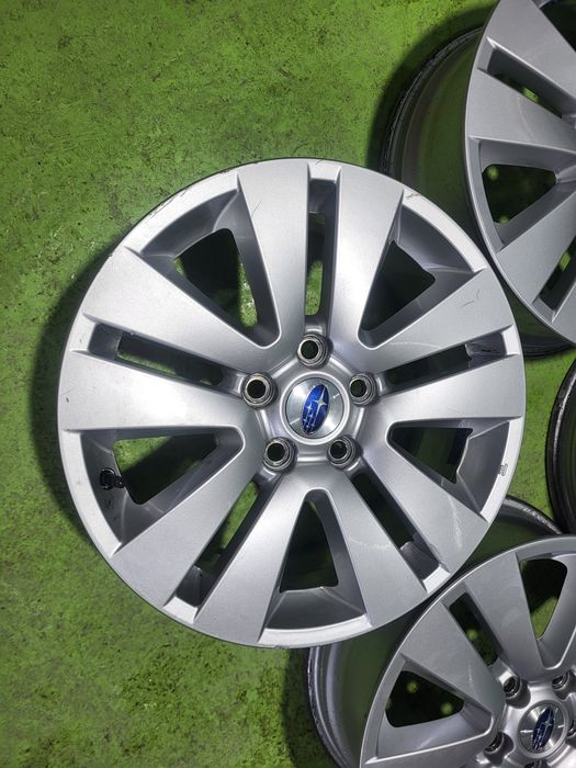 17 5x114.3 Subaru лети джанти 5х114.3 субару