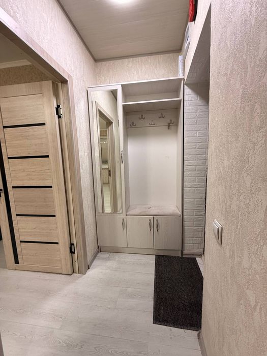 Срочно продам 1 ком кирпич на Юнус абаде 4