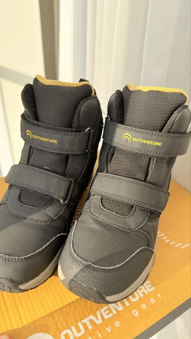Продам ботинки детские утепленные Outventure