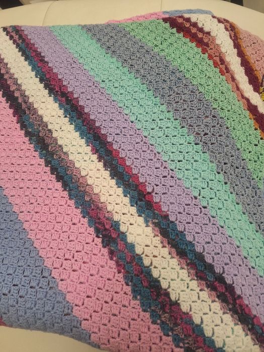 Ръчно плетено одеяло