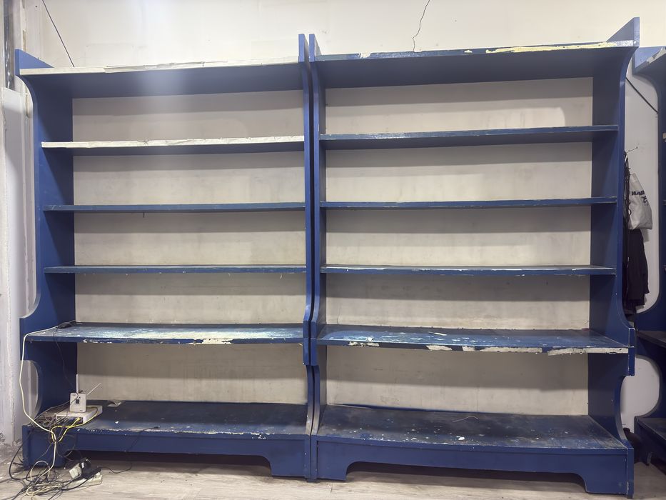 Срочно витрина сотилади прочный бакувватхар битта по 150кг ча кутаради