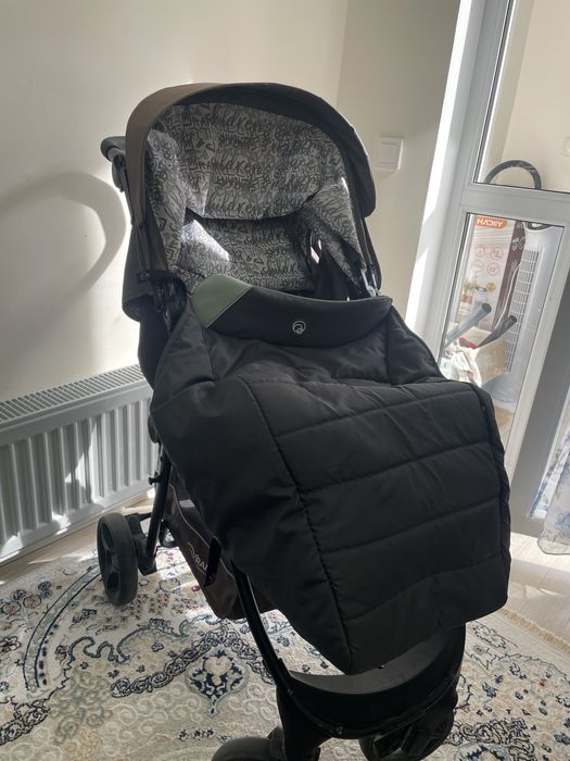 Коляска в отличном состояний