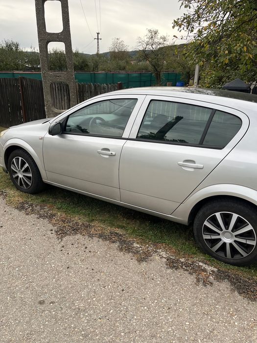 OPEL Astra 2004 — imagine 4