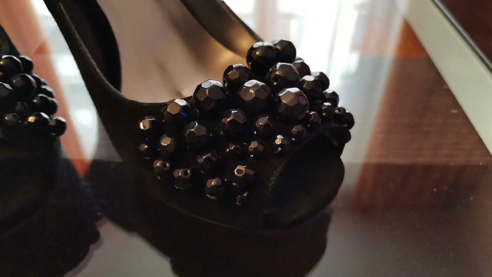 CafeNOIR / Италиански обувки No39 велур с червена подметка