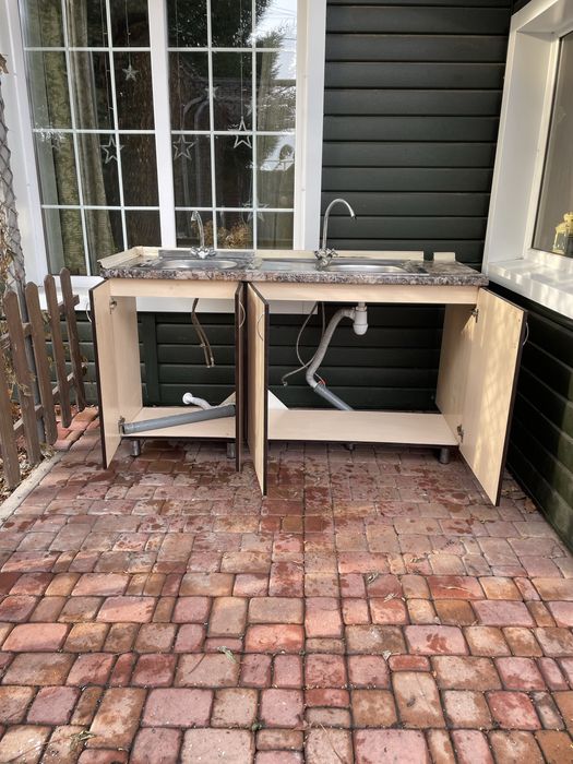 Продам тумбу с раковиной