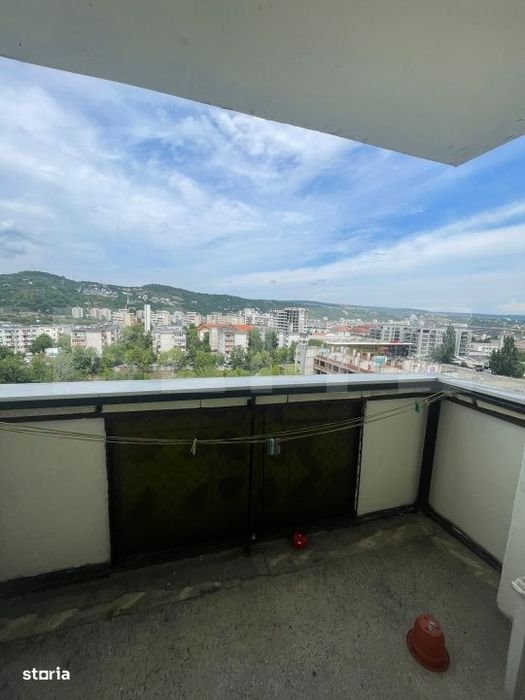 Apartament 4 camere, 83 mp, decomandat, zona Manastur