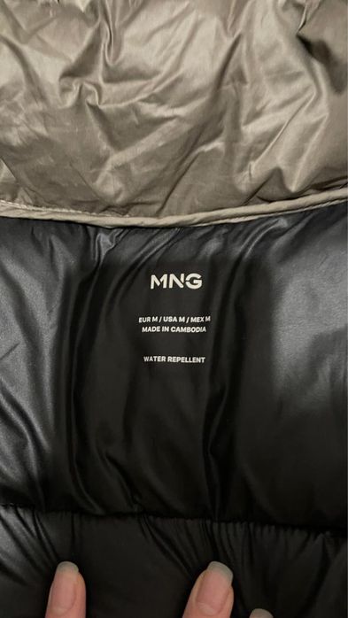 Продам куртку Mango