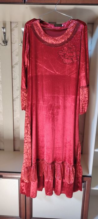 Женское вечернее платье, 52 размера