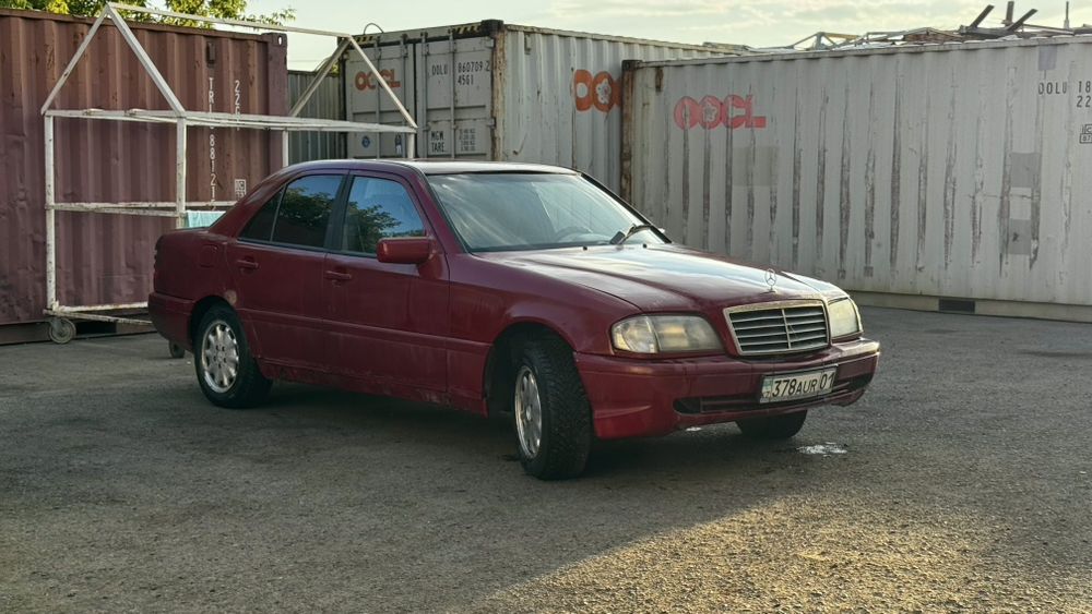 Mercedes-Benz W202 1.8