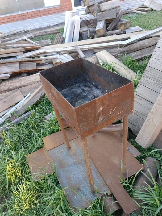 Мангал б/у продам