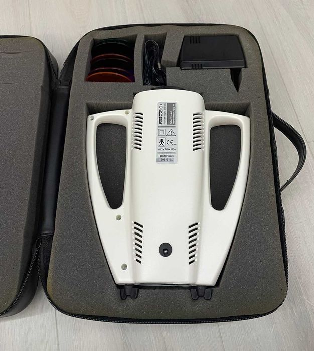 Lampa terapeutica cu lumina polarizata (ActiveBio+)