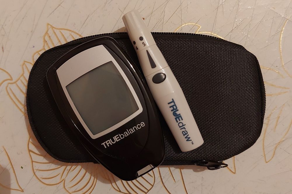 Глюкометры продам