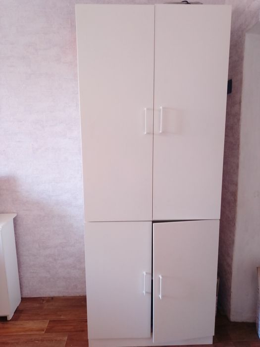 Продам шкаф для одежды