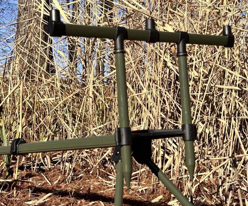 „Нова стойка за 3 въдици Carp Pro Rod Pod 6105 – шарански риболов“