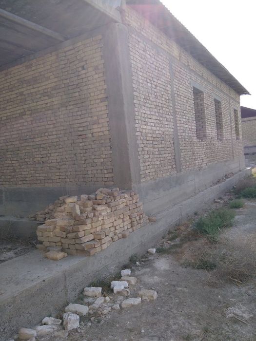 Недостроенний участок