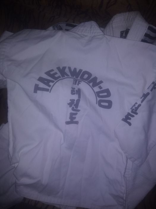 Кимоно .дзюдо. Тхэквондо.