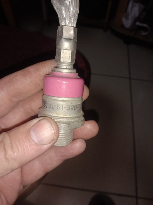 Продаю теристоры