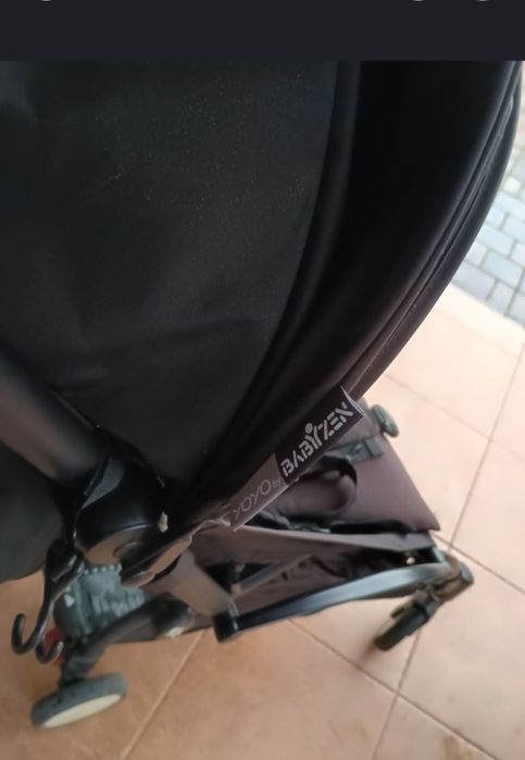 Cărucior bebelusii Baby Zen Yoyo