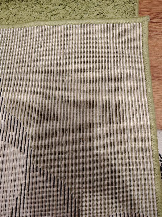 Дебел плътен детски килим 170/120см.