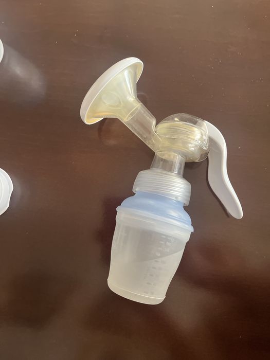 Молокоотсос AVENT