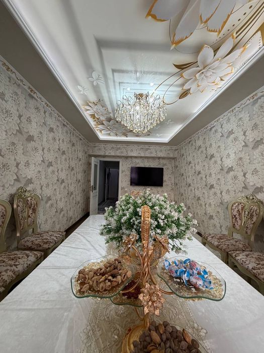 В Янги хаятском районе! 3х комнатная квартира,76м², Чинар метро,