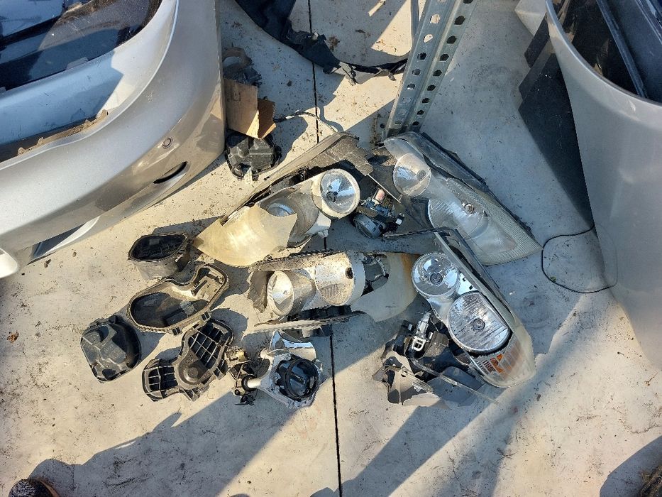 фарове за части бмв bmw е90 е91                 .