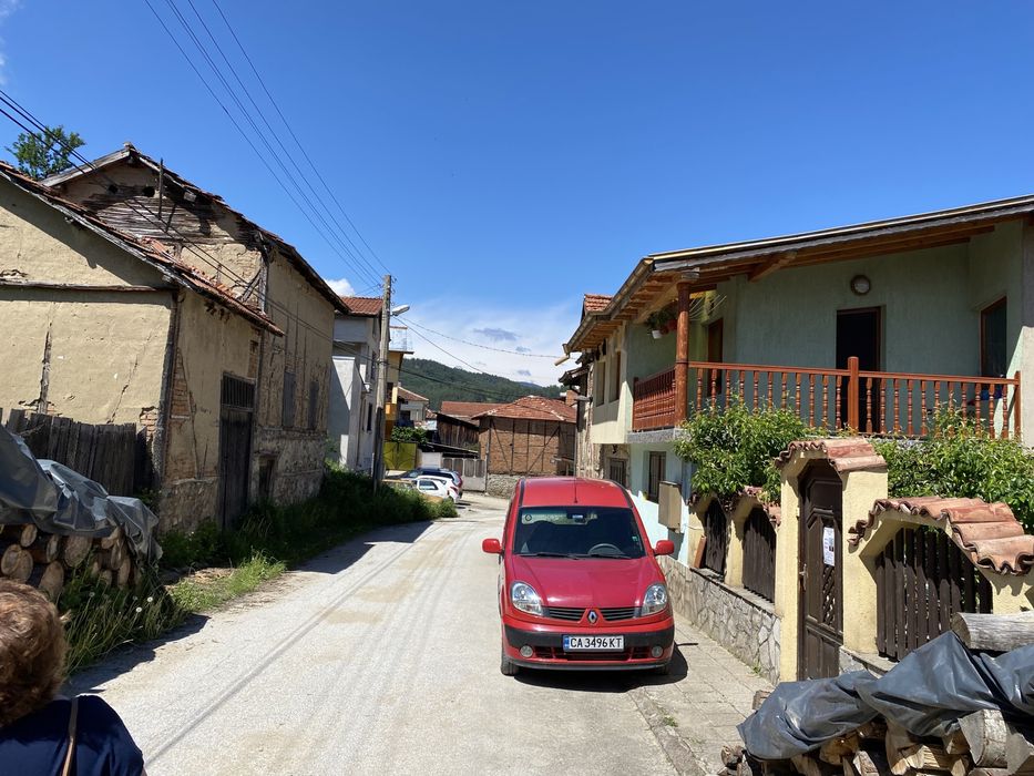 Имот с постройки в гр.Батак