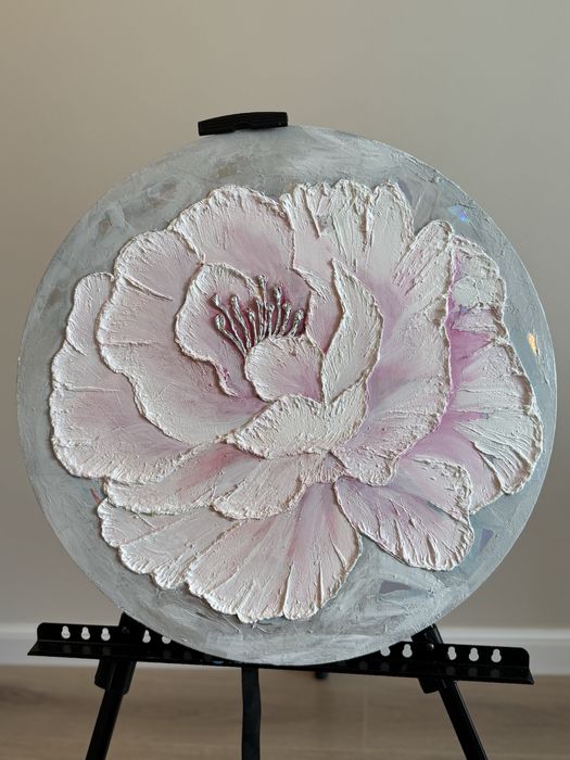 Продам авторские картины «Пион», «Тумар».