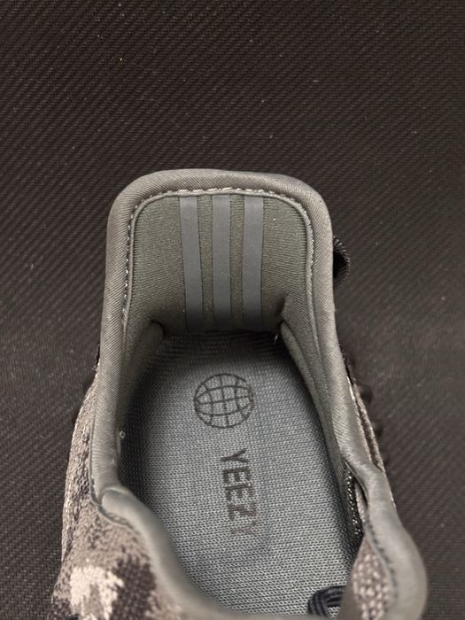 adidas Yeezy Boost 350 V2 Dark Salt – Mărimea 42 2/3 – Noi