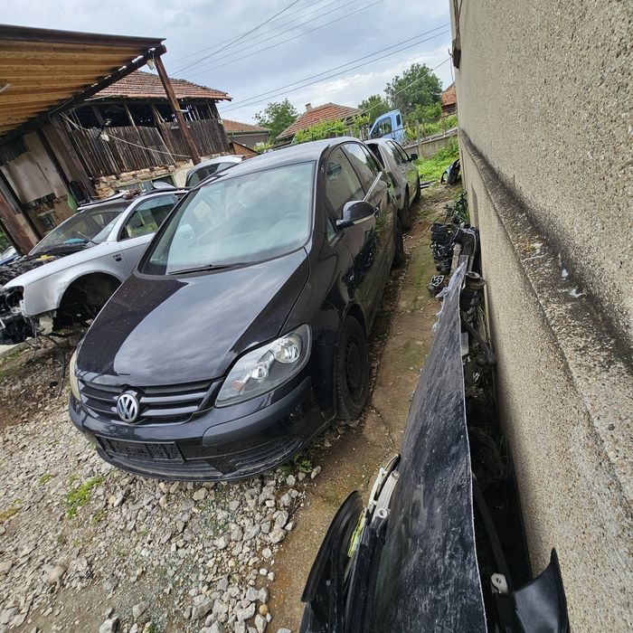 Голф 5+ 1.6 102 НА ЧАСТИ САМО
