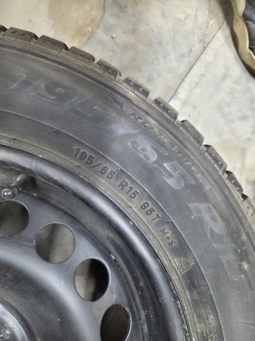 ДИСКИ R15 с резиной PIRELLI зимняя
