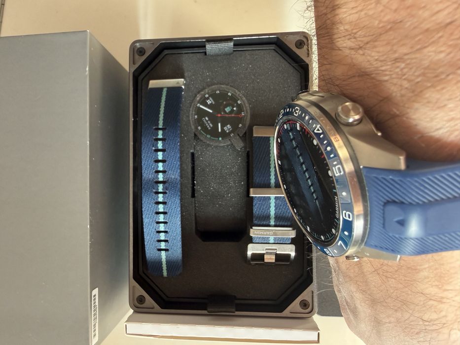 Смарт-часы Garmin MARQ Captain Gen 2