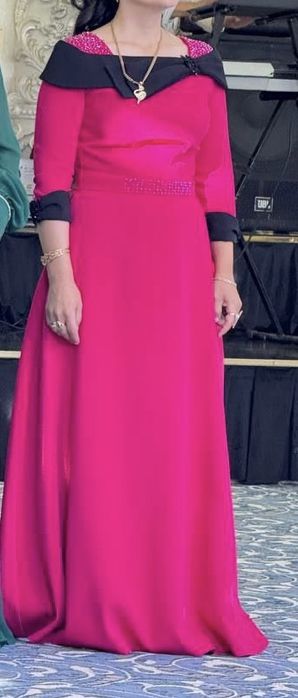 Турецкое очень классное платье 38р, качество супер